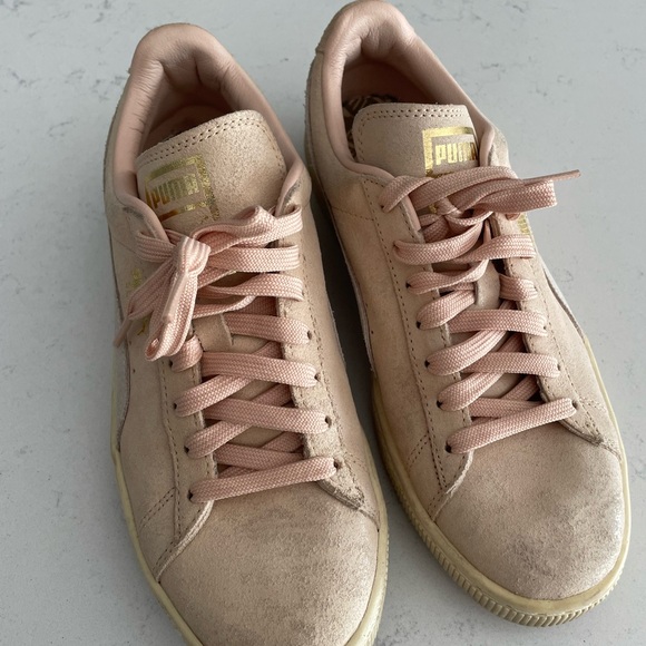 Suede Puma shoes - Picture 3 of 5